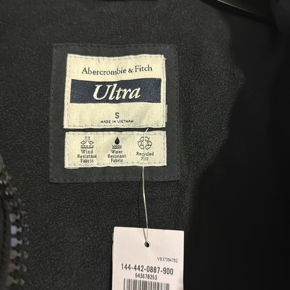 Abercrombie & Fitch Black Quilted Puffer Jacket Hood Water & Wind Resistant - Picture 6 of 8